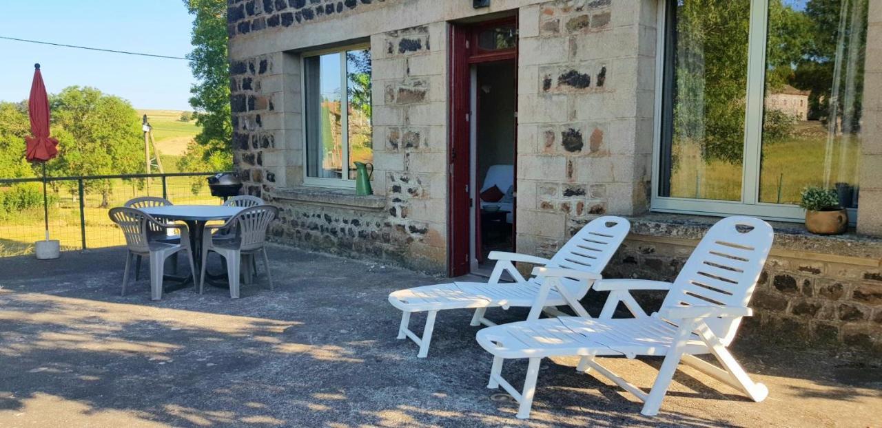 Gite Familial En Pleine Nature Alleyrac Exteriör bild